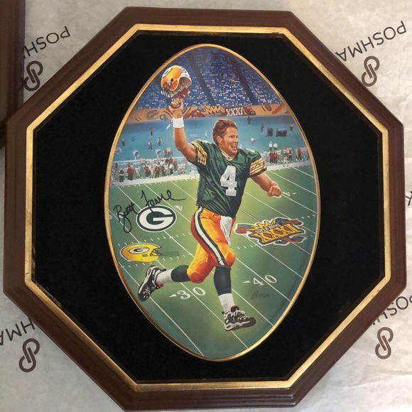 Set of BRETT FAVRE 1997 collector plates - Picture 3 of 10